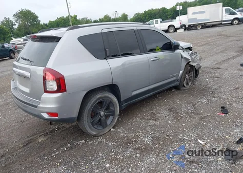 2016 Jeep Compass Sport из США, поврежденный, VIN 1C4NJDBB7GD501611